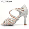 RHINESTONE SIER BLUE 951 Wuxijiao Latin Dance Femmes Salas Ballroom Pearl High Heel 9cm Waltz Software Chaussures 240125