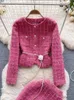 Осенне-зимняя мода розово-красный шерстяной комплект из двух предметов для женщин Золотая пуговица-цепочка с поясом твидовая короткая куртка пальто с разрезом юбка-миди костюм 240124