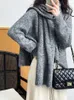 スカーフの女性のセーターベージュビッグサイズニットセーターVネック長袖女性プルオーバーファッションタイド春秋O846