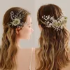 Hårklämmor Flower Crystal pannband för kvinnor Braid Dreadlocks Accessories Pearl Headband Girls Wedding Hairbands Head Wrap