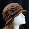 Berretti in lana cloche a fiori invernali secchiello vintage elegante berretto da donna berretto da baseball da donna bordo dritto decorazione per feste