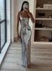 Lässige Kleider Sexy Mode Metallic Halter Minikleid für Frauen Weibliche ärmellose rückenfreie Sliming Vestidos Damen Party Club Abendkleid