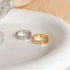 Micci Wholesale Placcato in oro 18k intagliato con due anelli di gioielli per coppie impermeabili in acciaio inossidabile intarsiato con zirconi a forma di cuore