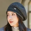 BERETS RETRO HAT الخريف الشتاء دافئ الصوف المخلوطة للنساء الفنانين الكبير المحبوكة مقاوم للبرد من الصوف اليقطين