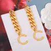 2022 Top Quality Fashion Style Charm Dangle Brinco em 18K Banhado a Ouro e Design de Corrente para Mulheres Presente de Jóias de Casamento Tem B209D