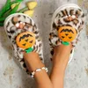 Chinelos Halloween Pumpkin Design Moda Feminina Leopard Cross Lacing Plush Mulheres Sola Grossa Outdoor Indoor Mule Shoes
