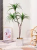 Flores decorativas Planta verde artificial Dracaena Sala de estar interior Decoración ligeramente de lujo Árboles falsos en maceta