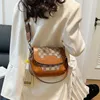 Bolsa de ombro feminina 6 elegante retro xadrez bolsas diárias Joker flip espessado bolsa mensageiro de couro simples atmosfera correspondência de cores bolsa feminina 1029 #