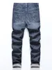 Mäns Slim-Fit Non-Strech Cotton Causal Fashion Slashed and Ripped Denim Pants Jeans med elegant tryck 240124