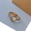 Modedesigner Birnenringe für Frauen Luxurys Designer Brief F Ringe Mode Schmuck für Liebhaber Paar Ring für Hochzeitsgeschenk D21092910z