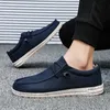 Vulcanizza casual uomini fatti fatti a mano Sneakers calzature maschile leggere comode tela traspirabile da scarpa da scarpa grande 40-48 2 74