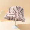 Berets Lady Winter Cap Stylish Women's Fisherman Hat Plush Windproof Foldable Bucket For Travel Top Headwear Round Brim