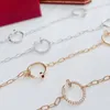 女性のネックレスクルー女性デザイナーロングネックレスダイヤモンドホローチェーンゴールドメッキ18K T0p最高のカウンター品質ボックス004