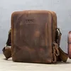 Kontakter äkta läder män messenger väska vintage axelväskor för 79 iPad mini högkvalitativ manlig crossbody 240119