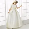 2019 Robes de première communion pour les filles Satin dentelle robe de bal demi manches robes de fille de fleur pour les mariages filles Pageant Dresses281l