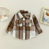 -08-23 lioraitiin 0-4 år barn baby flicka pojke plädskjorta jacka casual lapel långärmad knapp upp cardigan jacka kappa 240123