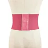 Cinture Cintura in vita elastica da donna Versatile corsetto rosa Corda elastica universale decorativa con pendente a catena a cuore