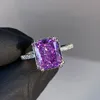 Kobiety pierścionek weselny Biżuteria Dziewczyna Princess Square Purple Crystal Diamond Platinum Pierścień Pierdziel urodzinowy Prezent urodzinowy