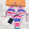 2024 Paris Damen Strand Schwarzer zweiteiliger Badeanzug Designer Bademode Bikini Damen Bademode Badeanzug sexy Sommer Womans 1V Bikinis