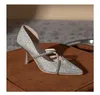 Fashionabla Slingbacks Kvinnor Crystal Decoration Luxury Designer Sandaler High Heel Casual Party Dress Shoe Top Quality Brand Wedding Shoes