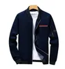 2024New Style PRY Mens Designer Jacket Coupplesファッションクラシックトレンドジッパー長袖スリムフィットコートトップスポーツ薄いパーカーコートトライアングルエポレット