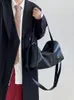 イブニングバッグクール大容量女性肩のファッションソリッドカラーPUレザーレディースメッセンジャーバッグシンプルなレトロな女性トートハンドバッグ