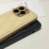 Moda diamante treliça jaqueta casos de telefone para iPhone 15 14 13 12 11 Pro Max 15Pro 15Plus 14Pro Back Shell Airbag Proteção Mobile Cellphone Capa Case