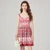 Paisley Floral Casual Mini Dress 여름 여자 디자이너 섹시한 슬림 서스펜더 등이없는 파티 드레스 2024 우아한 착용 공기 패션 휴가 여자 옷