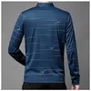 Wiosenne lato Tshirts dla mężczyzn TEE TEE TES-Down Polo Polo Solid Striped Pockets Fashion European Clothing Tops 240125