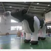 Vache à lait hollandaise gonflable géante faite sur commande d'activités de plein air pour la publicité