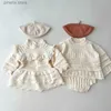 Kläder sätter koreansk stil systerkläder spädbarn baby flickor stickning kläder passar vår höst baby rompers flickor klär barn tröja
