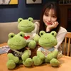 25 cm Kawaii Dressing Grenouille En Peluche Peluche Animal Fluffy Grenouille Figure Poupée Oreiller Doux Pour Enfants Garçons Filles Cadeaux D'anniversaire 240119