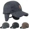 Berets Men Winter Winter Chisted Ear Protection Caps للعلامة التجارية للذكور في الهواء الطلق دافئ أبي قبعة قابلة للتعديل مع تصميم أذن