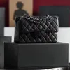 Canal de haute qualité Sac de haute qualité Sac à bandoulière à rabat de designer classique Petit sac à bandoulière pour femme Black Caviar Black GoldDouble Layer Lid Sacs à main de luxe S