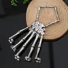 Modische personalisierte Cluster-Ringe, Hand-Accessoires, Punk-Totenkopf, vielseitiges Handknochen-Fünf-Finger-Ring-Armband, verstellbare All-in-One-Kette