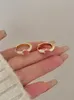 Elegantes pendientes Huggie Hoops chapados en oro con esmalte de colores en forma de corazón, adecuados para joyería de uso diario y de fiesta para mujer 240129