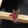 Broches Prachtige antieke kolibrie broche Multi Color Oostenrijkse kristallen reversspeldjes voor dames heren Vintage badges Sieraden accessoires