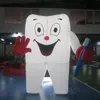 Atividades ao ar livre dente inflável gigante de 6m 20 pés de altura com escova de dentes LED balão dental branco para promoção de publicidade de dentista