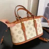 Nova bolsa versátil feminina, design sofisticado e exclusivo, ombro único, bolsa 2024 novo design moda 78% de desconto no atacado da loja