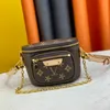 M82335 M82208 Mini Bumbag Luxurys Tasarımcı Kemer Çantası Kadınlar Fanny Pack Crossbody Gerçek Deri Bel Çantaları Zincir Tote Çanta Çanta Debriyajı Mens Seyahat Omuz Saf çantası