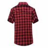 Röda och svarta rutiga skjorta män skjortor 2024 Summer Fashion Chemise Homme Mens rutiga skjortor Kort ärmskjorta Mänblus 240127
