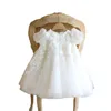 Weiße Spitze Tutu Blumenmädchenkleider 2024 neues Kleinkind Kleinkind Festzug Party Geburtstag Satin Juwel Hals Applikationen Puffy Kinder Geburtstag Kommunion Kleid mit großer Schleife hinten