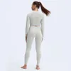 2024 LU LU LEMEN ACTING BASIC WOMNES PROPPED SEAMLESS TOP SLICK SOFT SCRUNCH ON BACK LONG SLEEVE CROP WORKOUTSシャツ