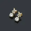 2023 Luxury Diamond Stud Branded Logo Grave Jewelry Lady Studs Trendy Designer örhängen rostfritt stål silver elagant kvinnor SMA229P