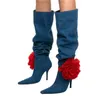 Botas 2023 denim joelho botas altas flor vermelha embelezado joelho botas altas dedo do pé apontado deslizamento-on moda feminina sapatos jeans 43l2401