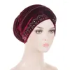 Roupas étnicas Mulheres Simples Diamantes Veludo Estiramento Underscarf Redondo Capa Frontal Headwrap Hijabs Turbante Mujer Muçulmano Caps Baggy