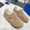 Tofflor Favorit sandaler mode Shearling Suede Leather Buckle Fur Slides Stock Casual Shoes Flip Flops Sliders Designer för kvinnliga män Stocks Shoe