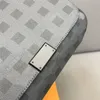 Högkvalitativ herr designer läder axelväskor mans designers crossbody plånbok hobos meddelanden väskor handväska påse