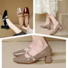 Klänningskor klädskor elegant sommar triangel läder sandaler skor för kvinnor slingback pumpar lyxiga skor kvinnor fest