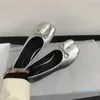 Klänningsskor Skor Bekväma platta bottenskor Split Toe Soft Sole Loafers Solid Women's Moccasins Mujer Top Factory Shoe